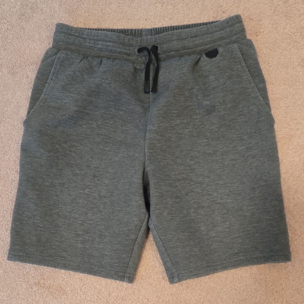 Under Armour Men's Green Athletic Shorts